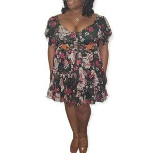 Latiste by Amy Green Floral Sweetheart Neckline Short Sleeve Dress XL